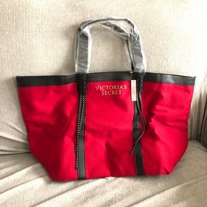 NWT Victoria’s Secret Tote